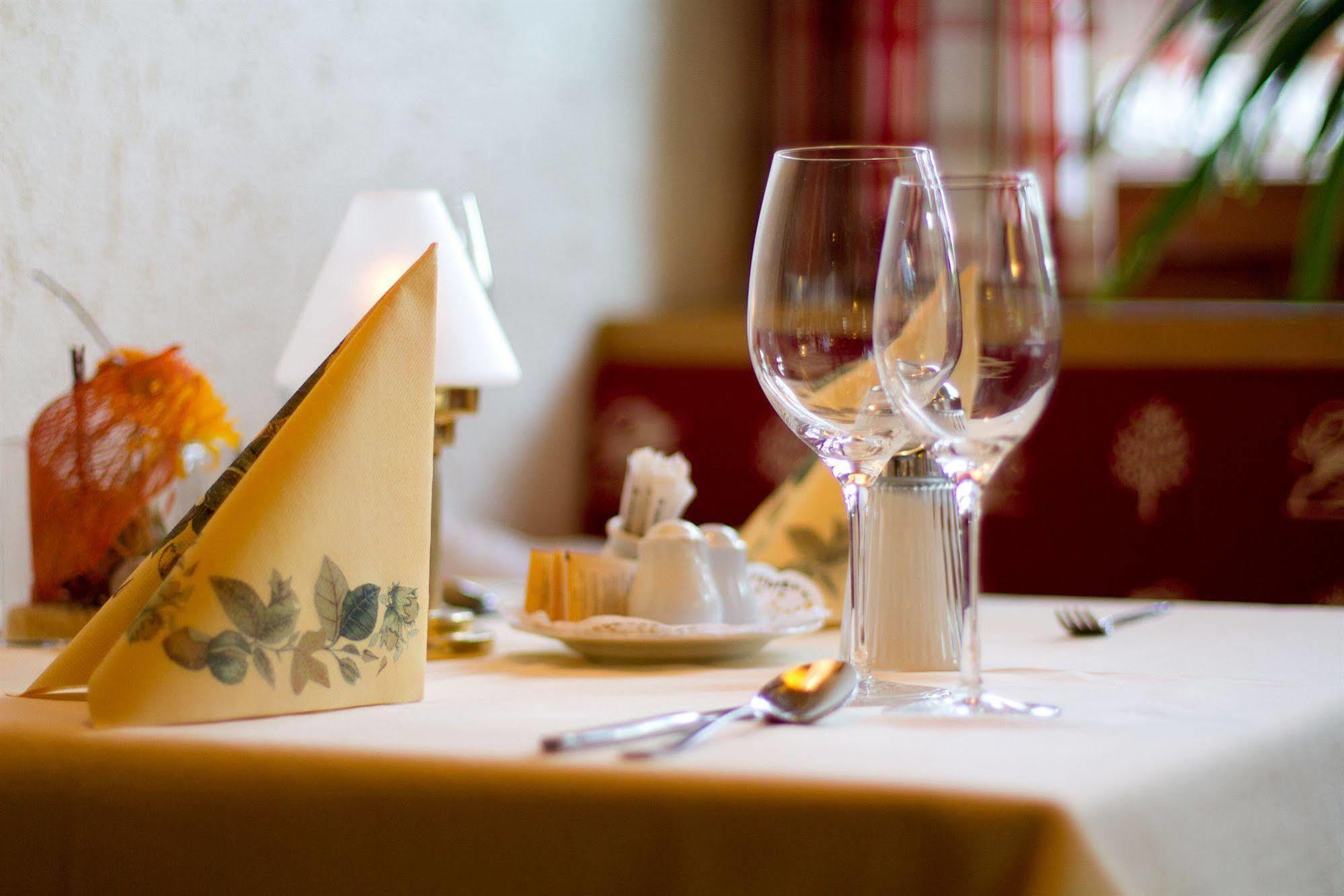 Schi- Und Wanderhotel Berghof Bad Kleinkirchheim Ngoại thất bức ảnh