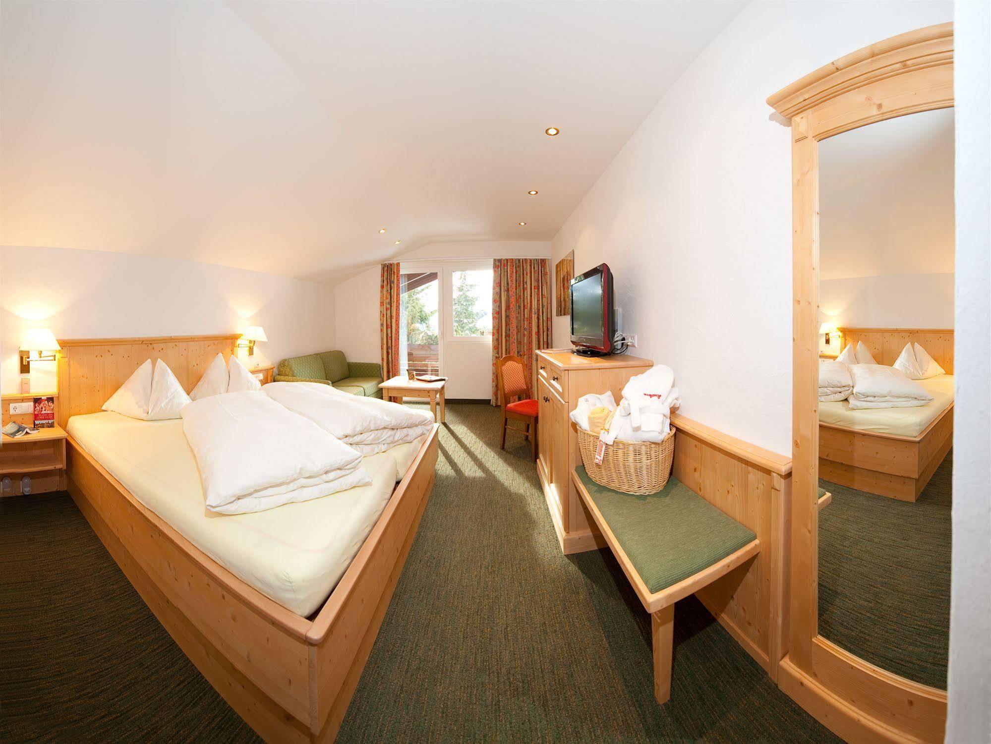 Schi- Und Wanderhotel Berghof Bad Kleinkirchheim Ngoại thất bức ảnh