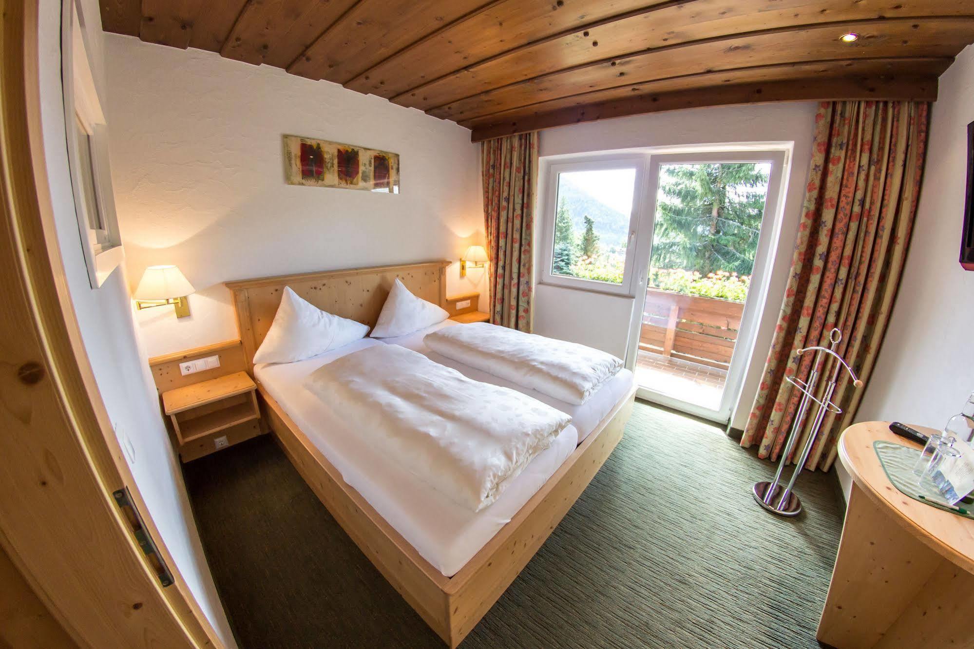 Schi- Und Wanderhotel Berghof Bad Kleinkirchheim Ngoại thất bức ảnh