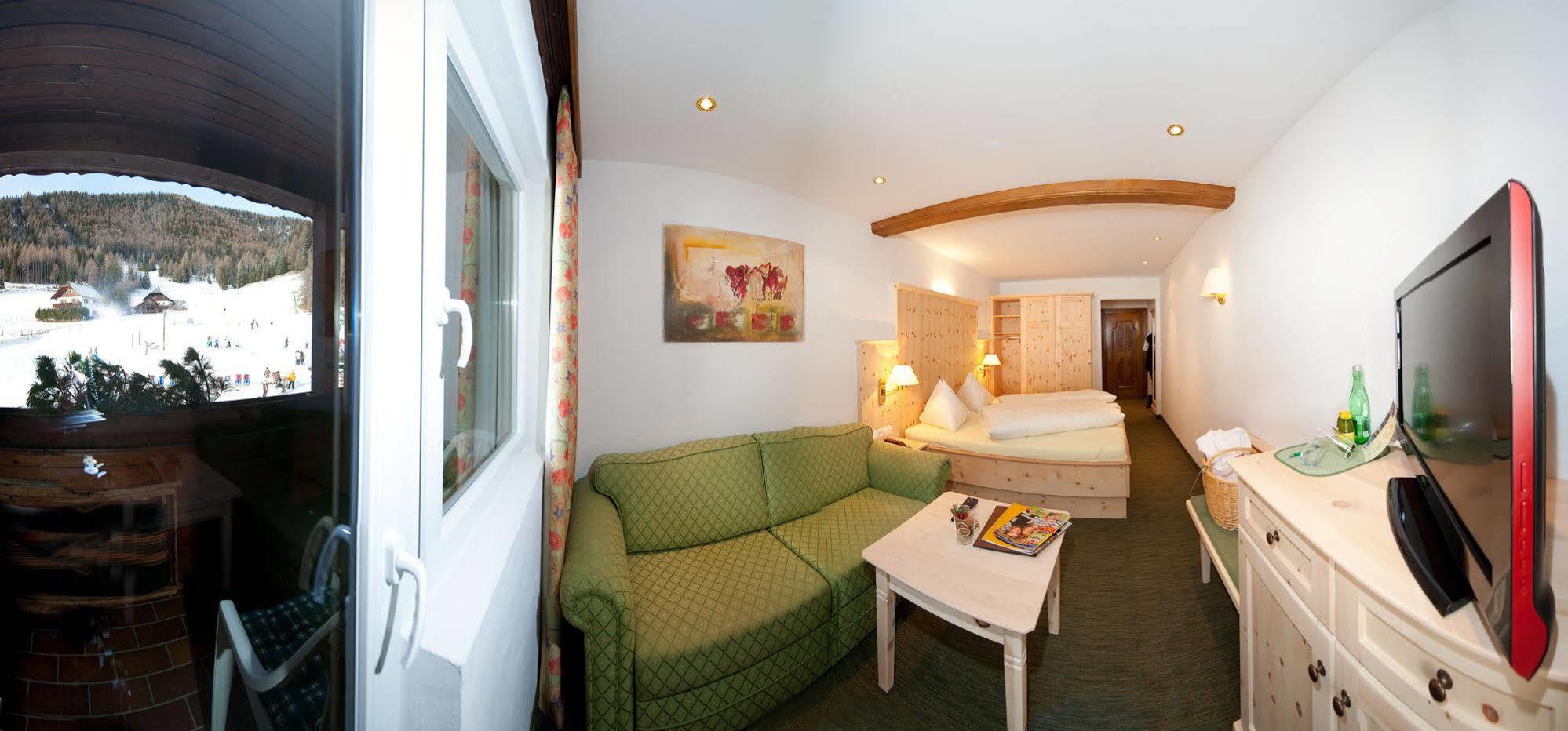 Schi- Und Wanderhotel Berghof Bad Kleinkirchheim Ngoại thất bức ảnh